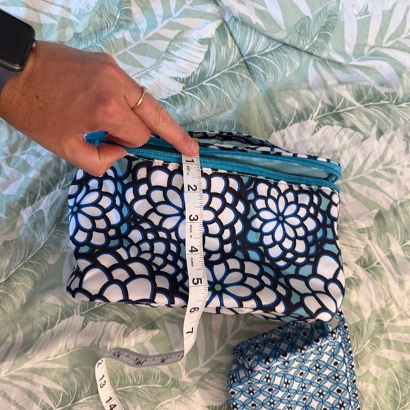 Modella - 2-piece blue, white & black print set of Make-up/Travel bags - Picture 3 of 9